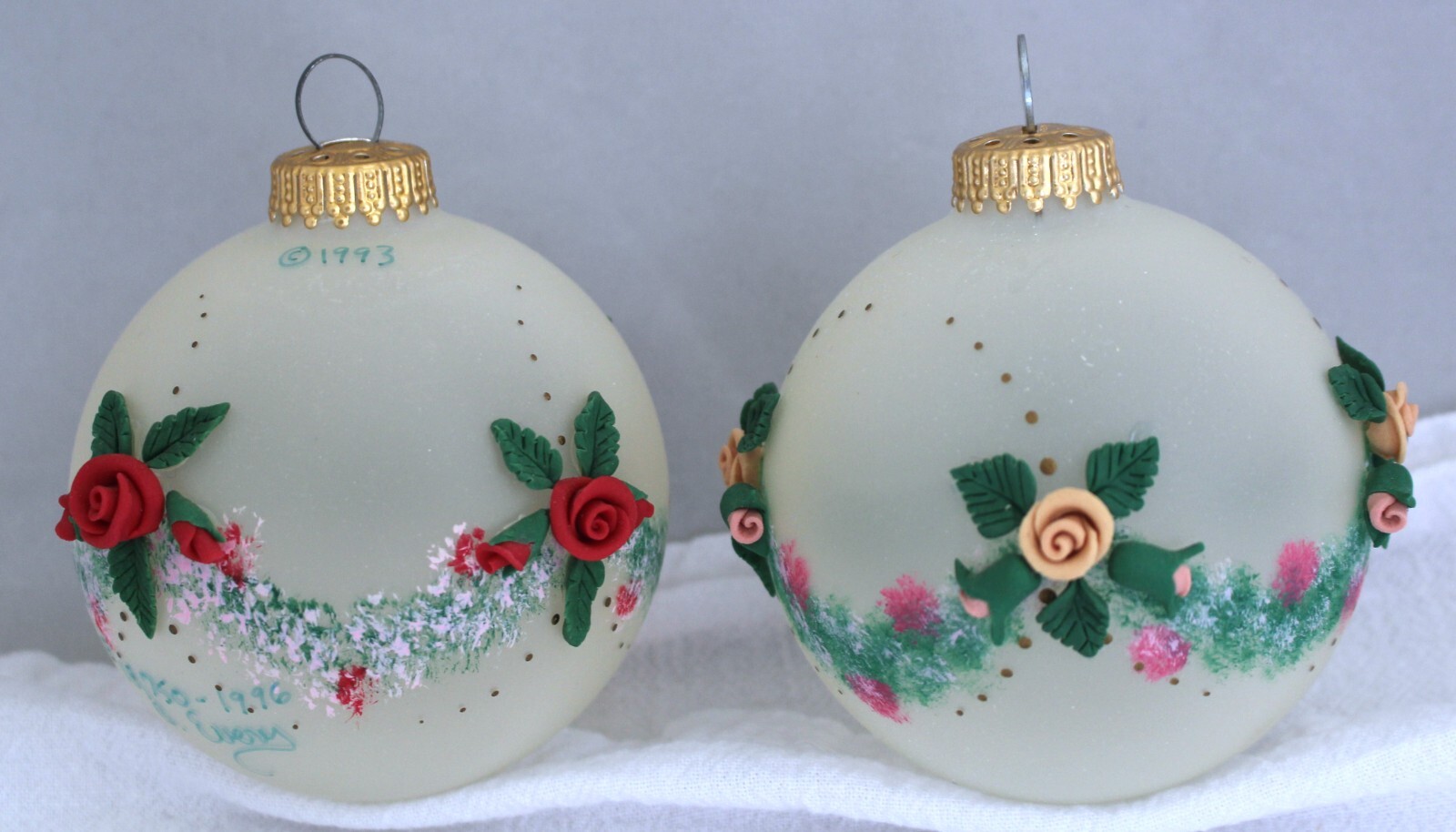 2 Useful Uniques, Inc Collectors Series Handcrafted Christmas Tree Ornaments