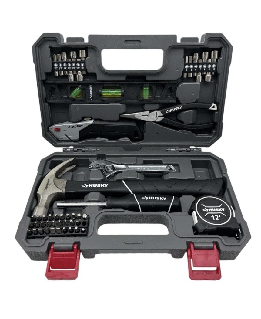 Husky 52-Piece Homeowner's Tool Kit 1013 957 634 Lifetime Warranty
