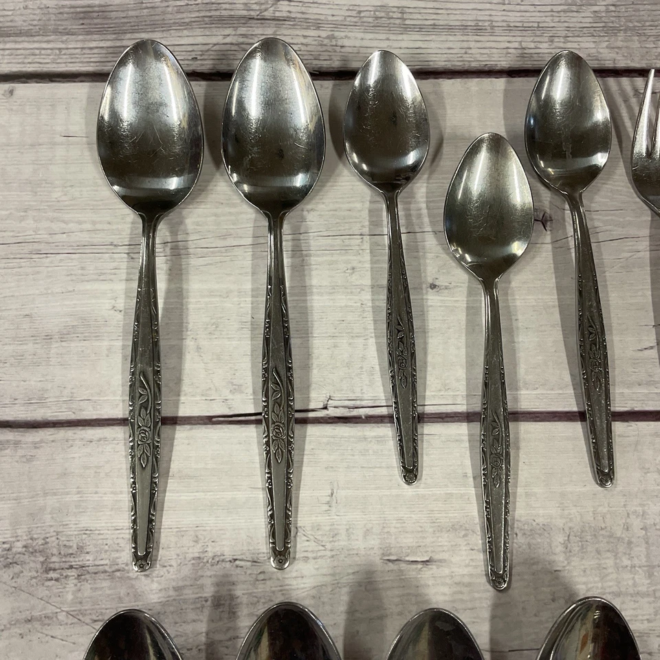 Interpur INR3 Stainless Steel Flatware Rose Korea 15 Pieces - Image 2 of 4