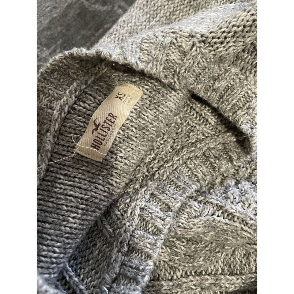 Womens Hollister Gray Cable Knit Cardigan Sweater- Size XS | eBay