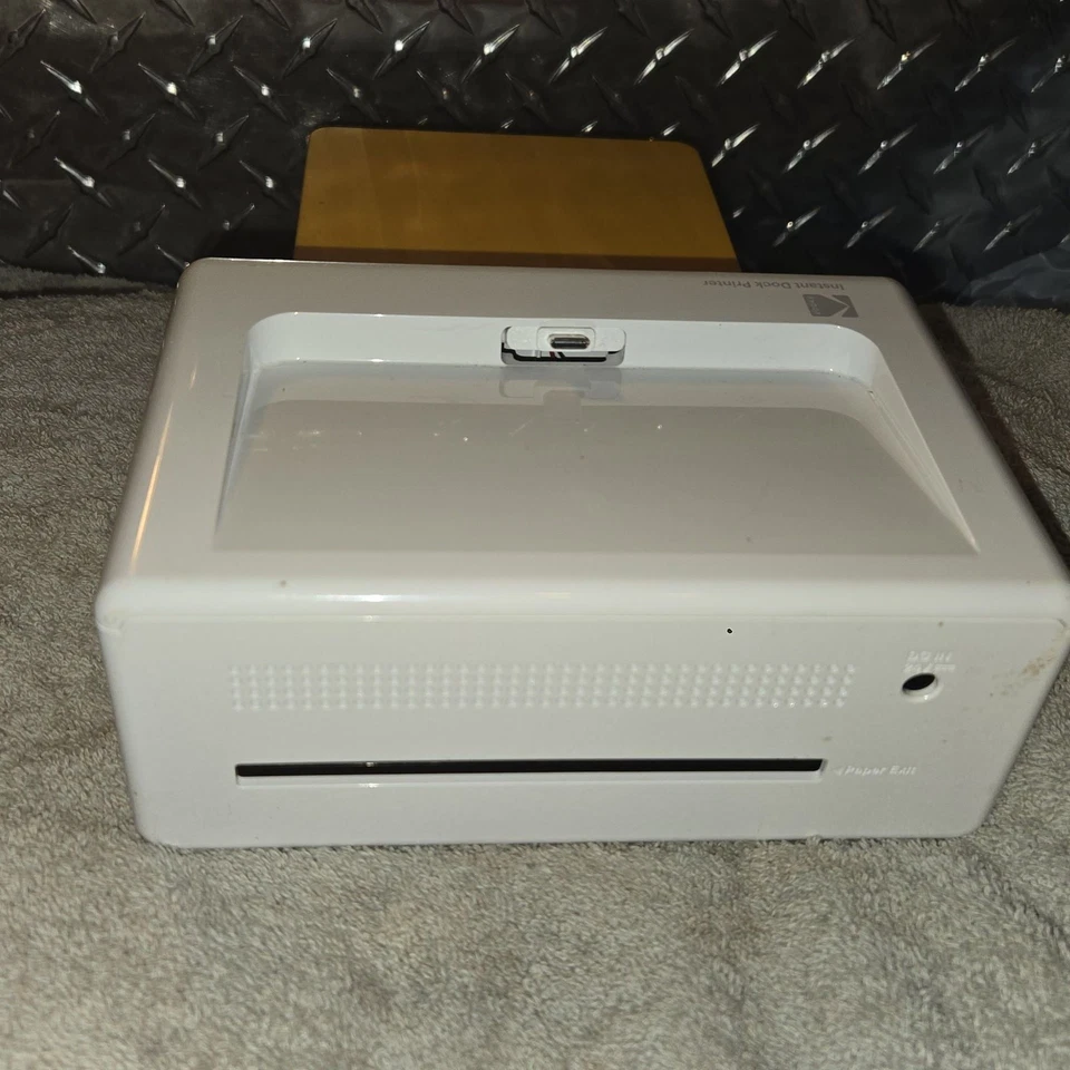 KODAK Dock Plus 4PASS Instant Photo Printer - Image 2 of 4