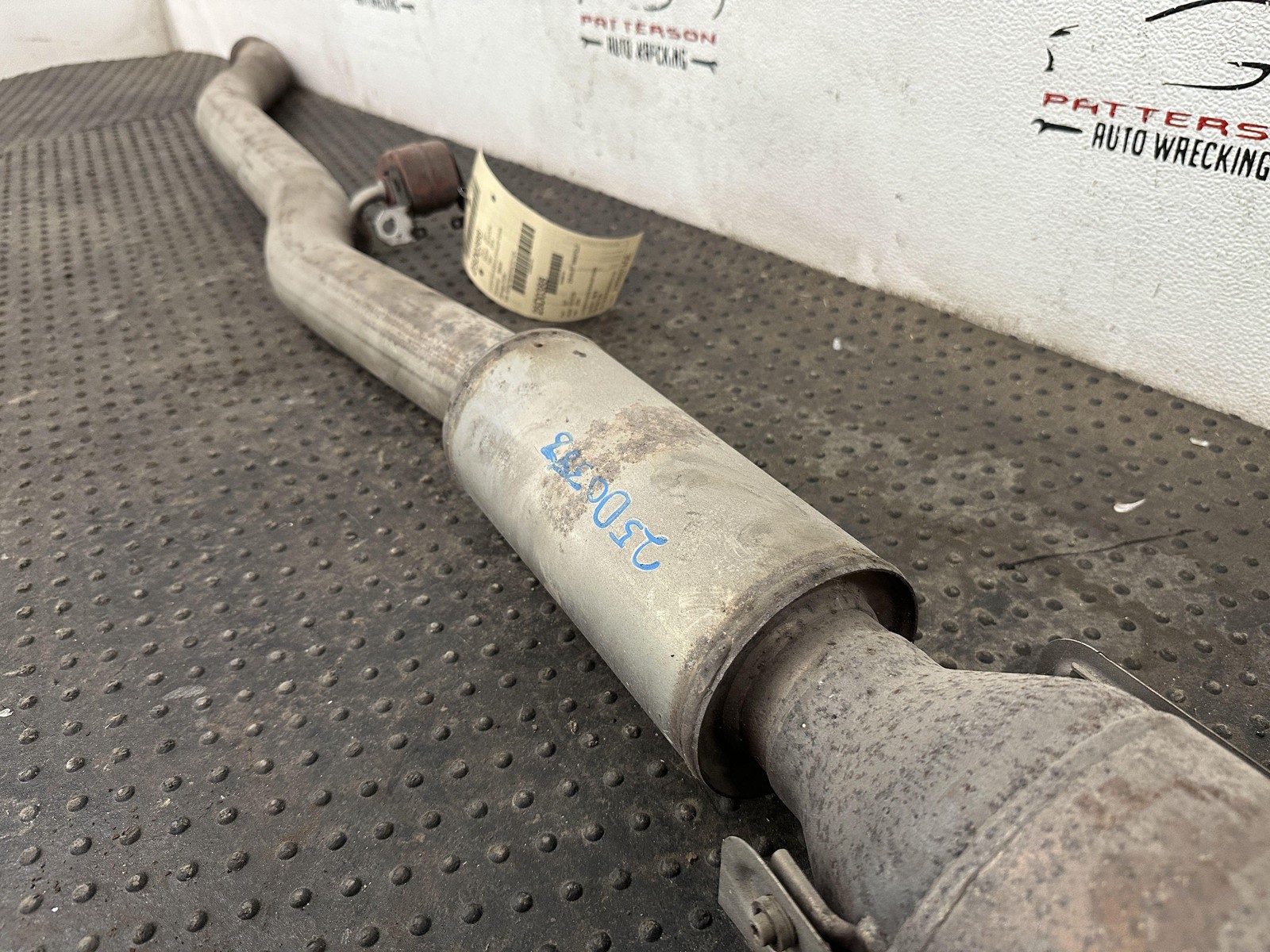 2004 BENTLEY CONTINENTAL 6.0 LEFT LH MIDDLE EXHAUST DOWN PIPE ID 3W0254400A