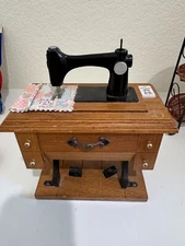 Dollhouse Miniature Sewing Machine Table – Vintage-Style Wood & Iron