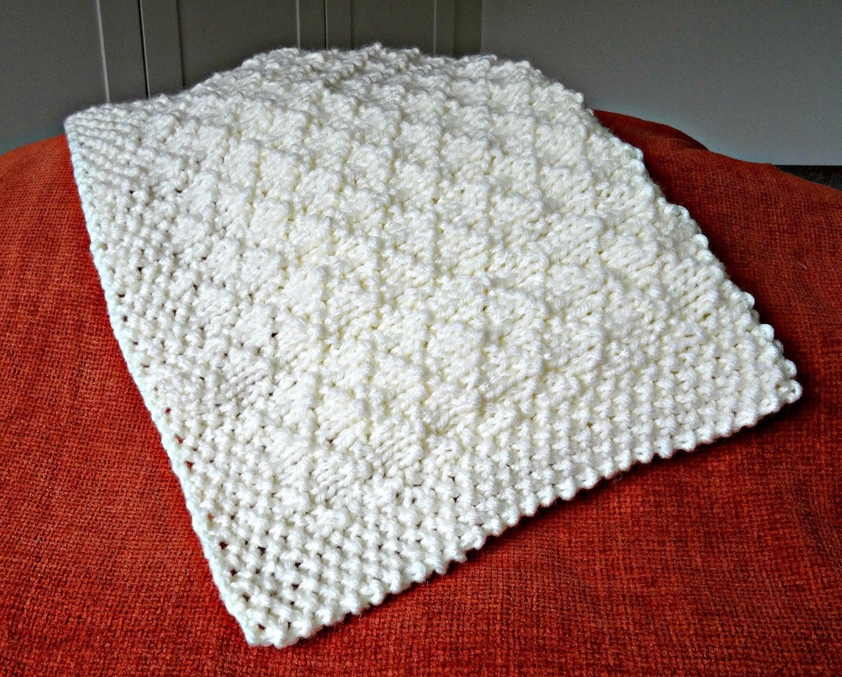 baby blanket easy knitting pattern super chunky criss-cross