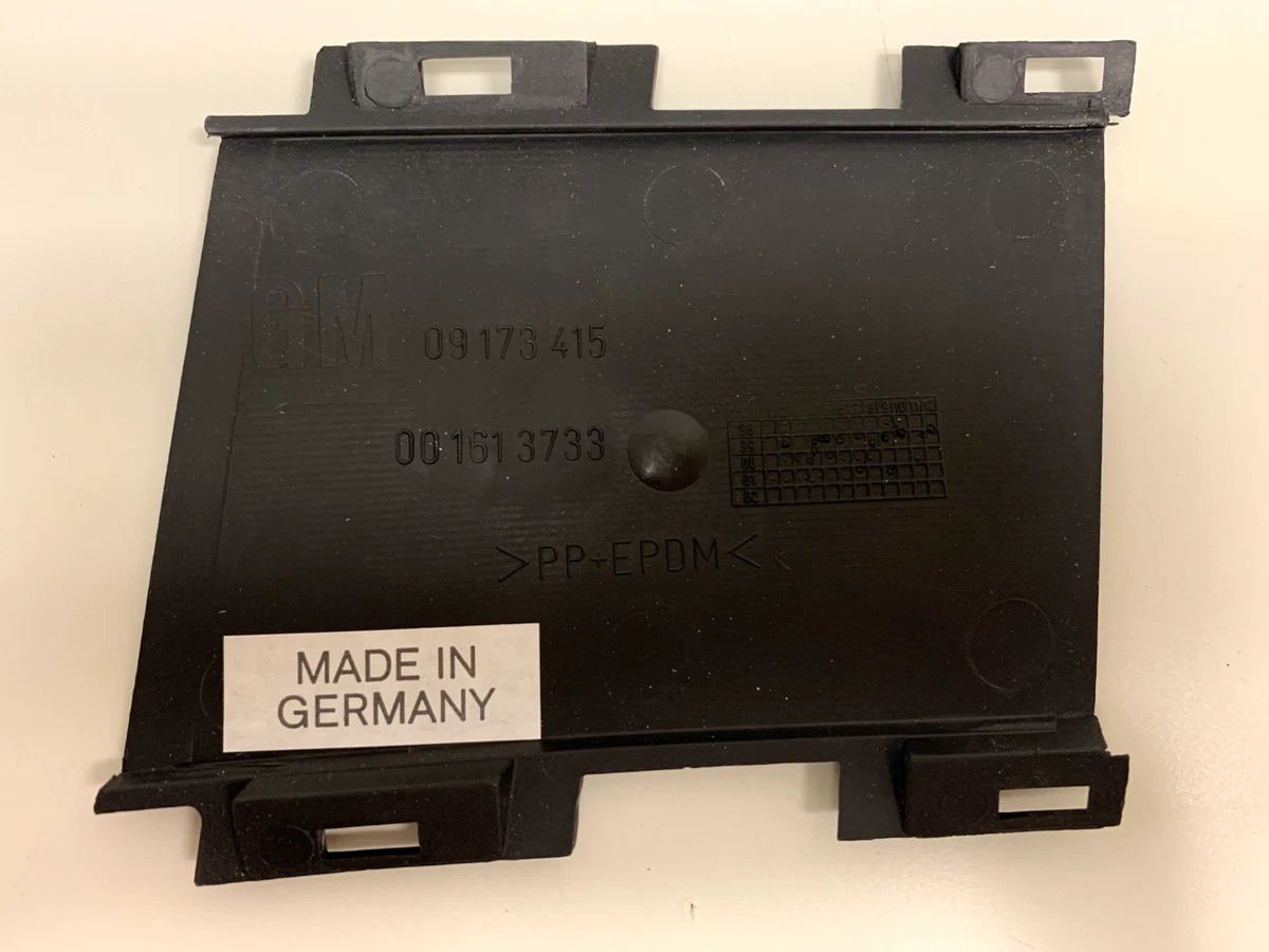 NEW GENUINE VAUXHALL OMEGA Z22XE 99-03 LEFT FRONT BUMPER FLAP  