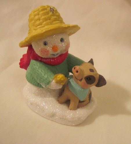 2017 HALLMARK - SNOW BUDDIES - 20TH IN THE SNOW BUDDIES SERIES - MINT IN BOX - Picture 4 of 5