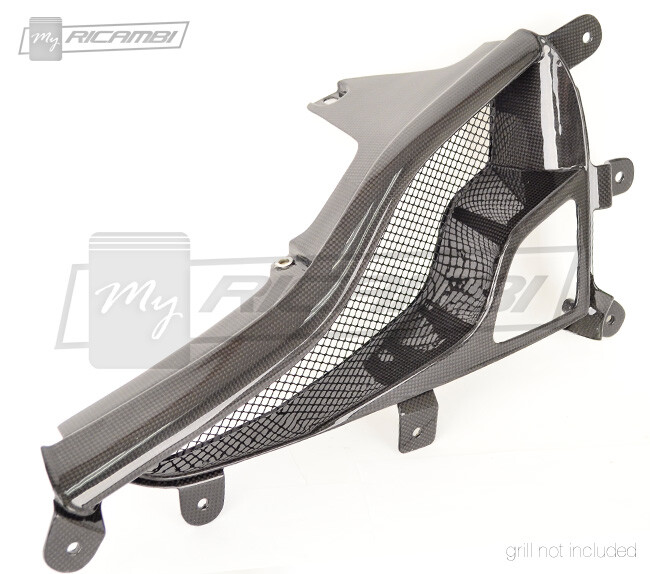 Ferrari 458 Italia & Spider Carbon Fiber Rear Fog Light Covers (Replacement)