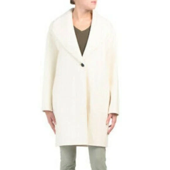 Theory white clearance coat