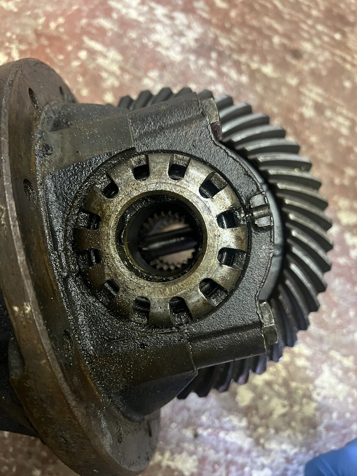 Land Rover 24 Spline Diff 4 Bolt Flange Differential Discovery Defender