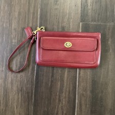 Coach Vintage Legacy Classic Red Leather Turnlock Wristlet Wallet