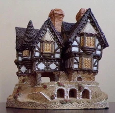 DAVID WINTER  FALSTAFF MANOR, 1986 MASTERPIECE COLLECTION NO# 03032