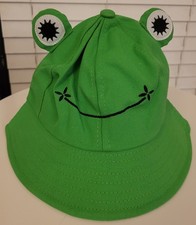 Green Frog Bucket Hat Cap One Size Sun Summer Fun BRAND NEW WITH TAGS