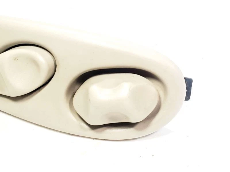 Jaguar XK8 1999 OEM interruptor de asiento delantero derecho beige claro Foto 2 de 4