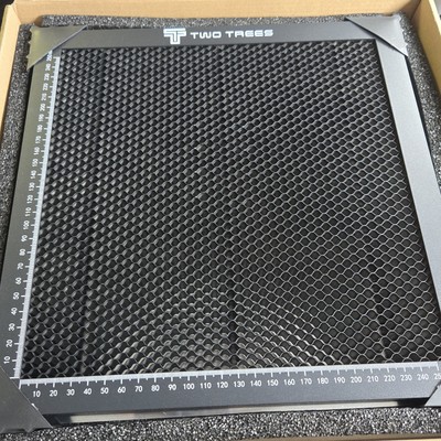 Two Trees 11.8x11.8 Honeycomb Laser Bed with Aluminum Plate
