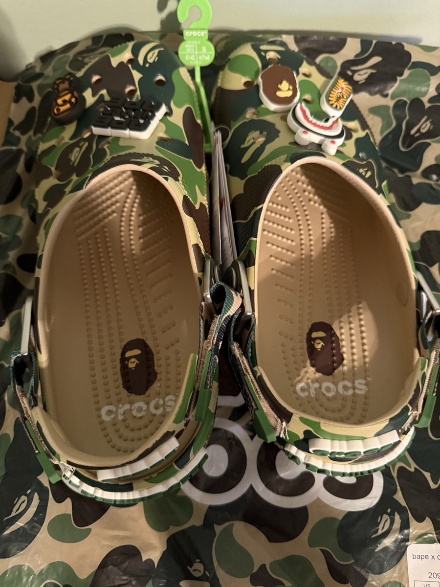Size 8M - A Bathing Ape / BAPE x Crocs Clog ABC Camo Green Size 8M - A Bathing Ape / BAPE x Crocs Clog ABC Camo Green