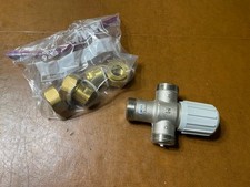 Honeywell AM-1 Series Mixing Valve Thermostatic  1336 AM100-UT-1
