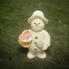 Lenox MAY FLOWERS Snowman - 12 Months of Snowmen Figurine 2000 With Box