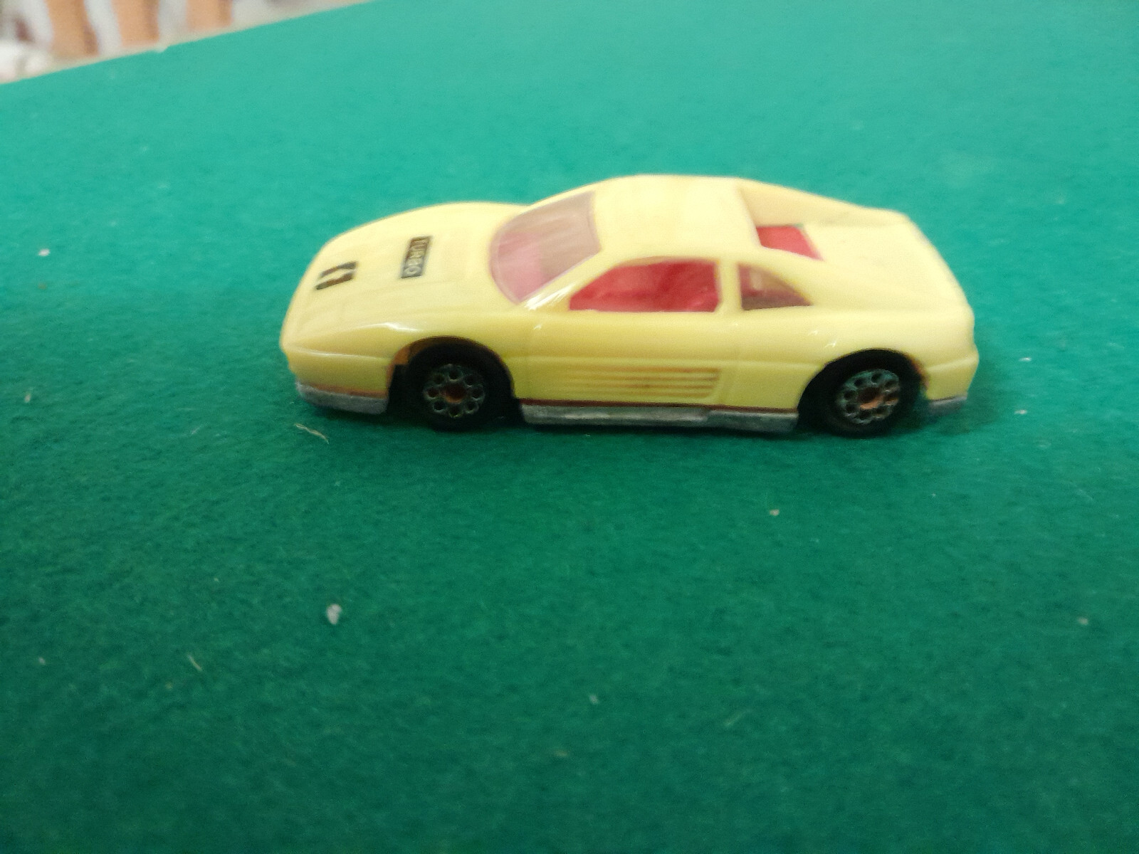 NOVACAR  YELLOW SPORTS CAR-1/64- SCALE