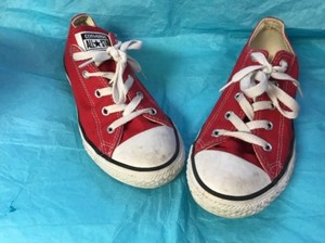 red converse size 3