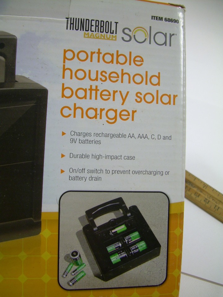 Thunderbolt Solar Portable Household Battery Charger for Rechargeable
