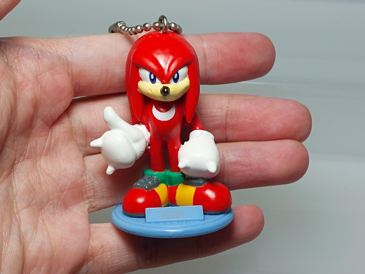 Sonic the Hedgehog Knuckles the Echidna Keychain Figure SEGA 1998