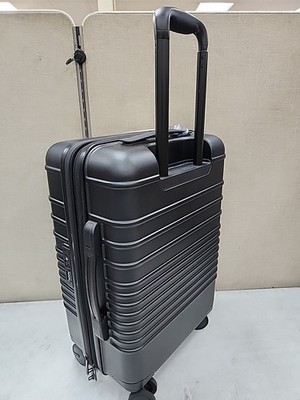 NEW Beis The Carry-On Roller In Black
