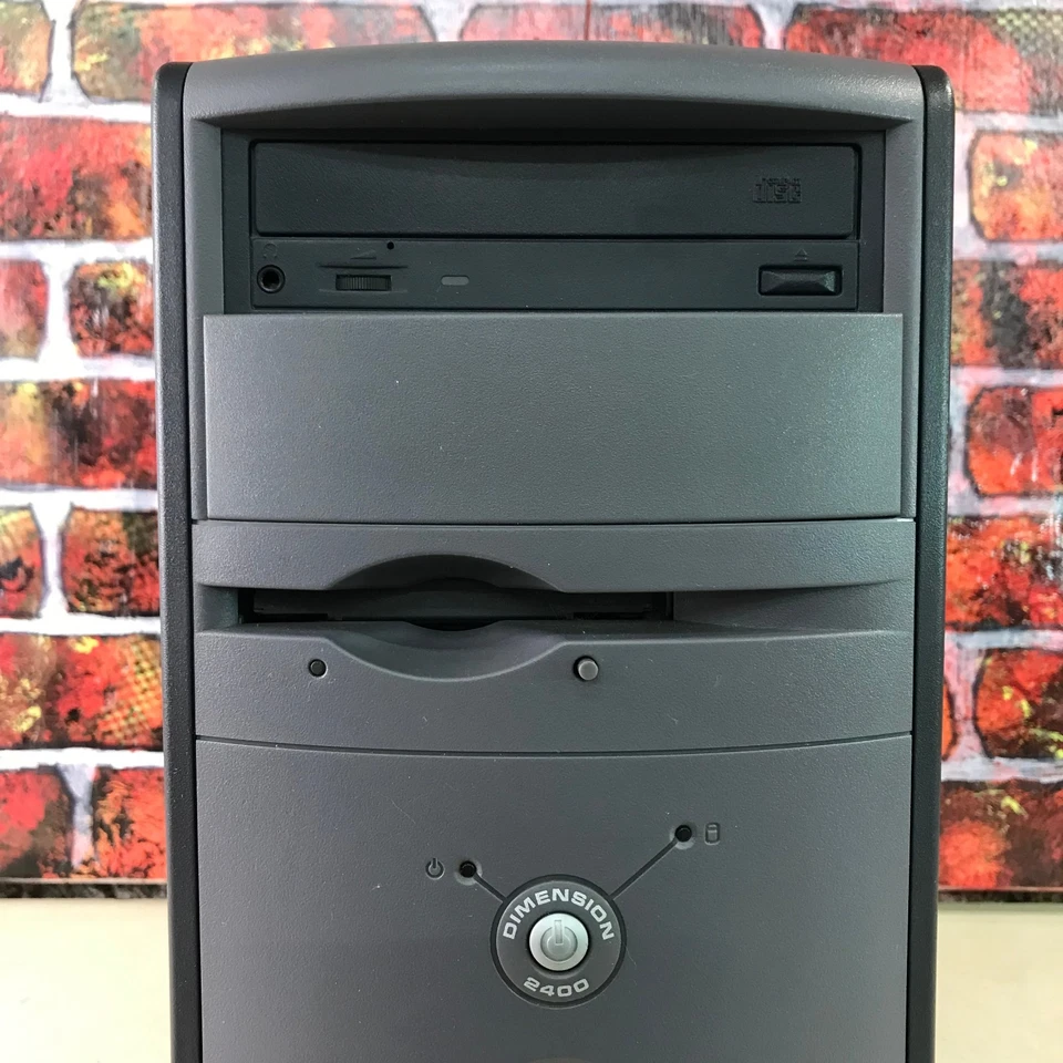 PC retro para juegos Dell Dimension 2400 Pentium 4 2,66 GHz 512 MB de RAM (Windows XP Pro) Foto 4 de 4