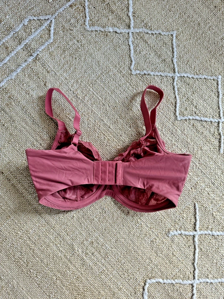 Sujetador de encaje elástico rosa granate con aros PANACHE Rocha 30H estilo 10341 Foto 2 de 4