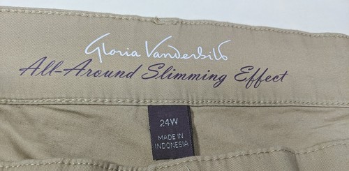 GLORIA VANDERBILT Wmn Plus Beige Slimming Cuffed Stretch Chino Shorts sz 24W NWT - Picture 10 of 17