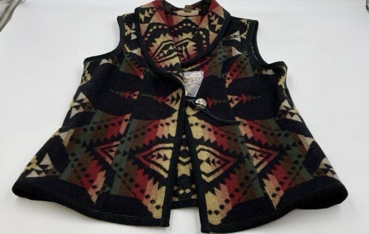 Pendleton Women’s Size Medium Virgin Wool With Le… - image 2