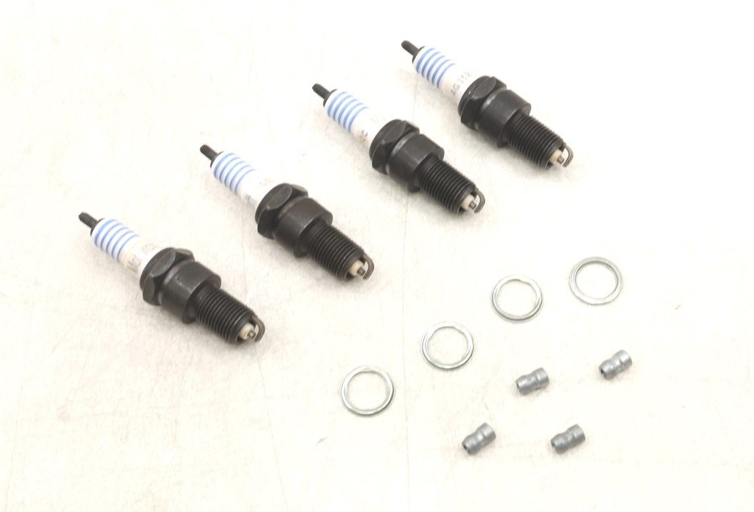 NEW Motorcraft Spark Plugs Set of 4 SP-423 Chevy Dodge Plymouth Cadillac 62-75