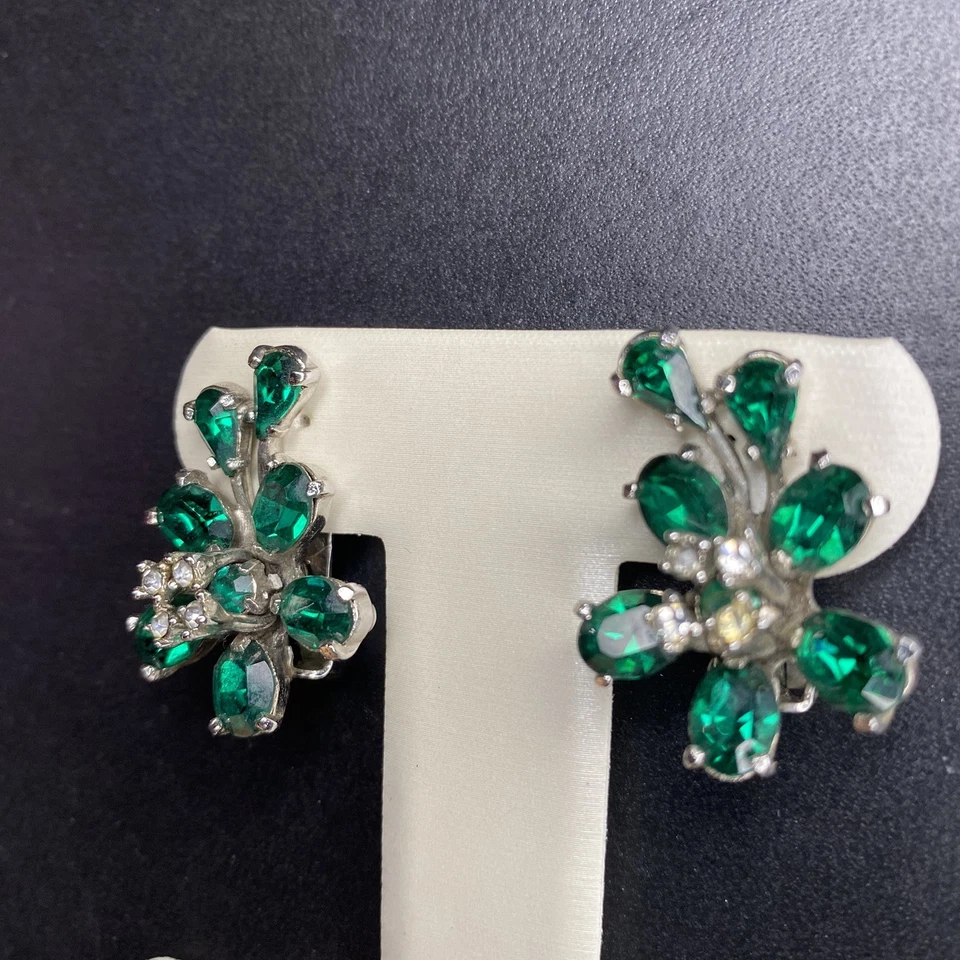 Impresionantes Pendientes Christian Dior Mitchel Maer Años 50 Raro Vintage Vidrio Verde. Foto 3 de 4