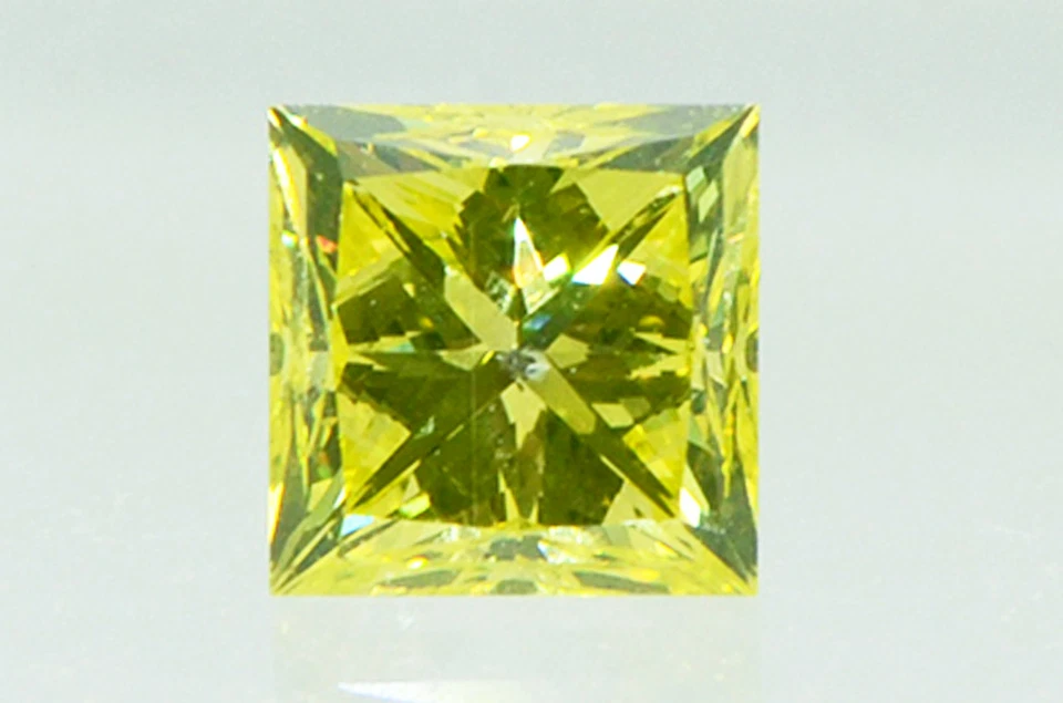 Princess Shape Diamond Fancy Yellow Color Loose VS2 Enhanced Polished 1.03 Carat - Image 2 of 4