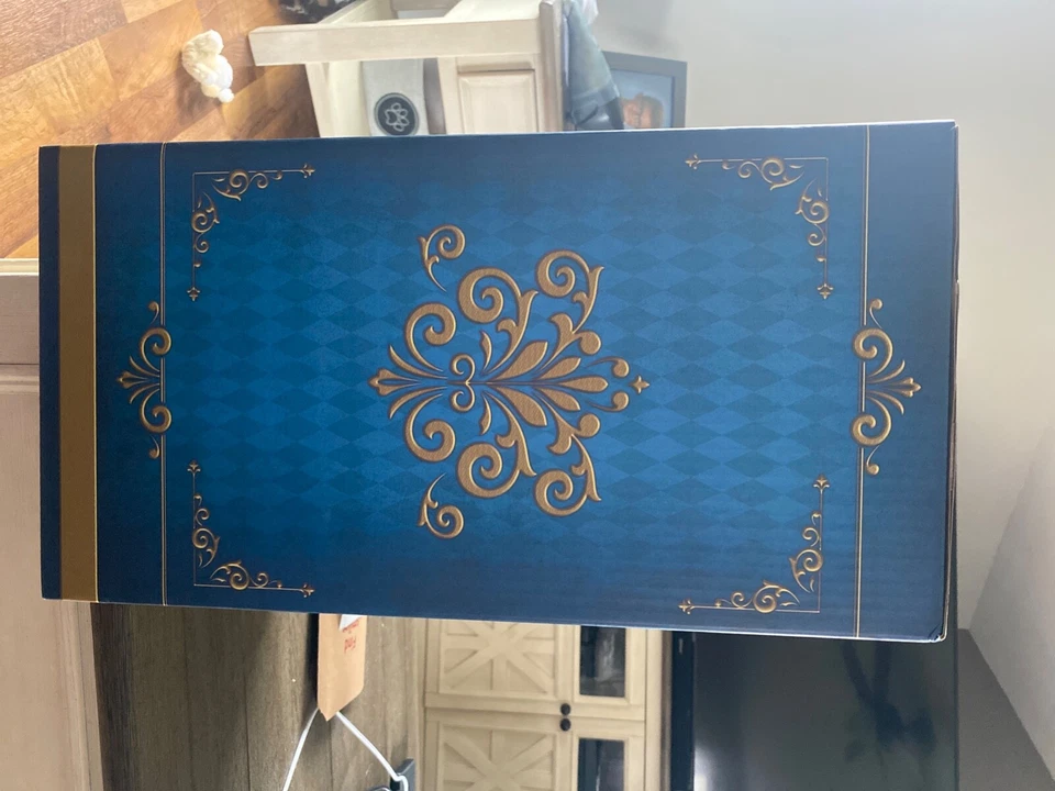 Sideshow EXCLUSIVA ALICIA EN EL PAÍS DE LAS MARAVILLAS estatua Scott Campbell con impresión de metal Foto 4 de 4