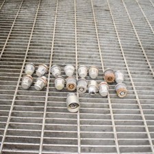 TOYOTA YARIS XP130 Set bulloni e dadi per cerchi in lega 1.0 Benzina 51kw 2015