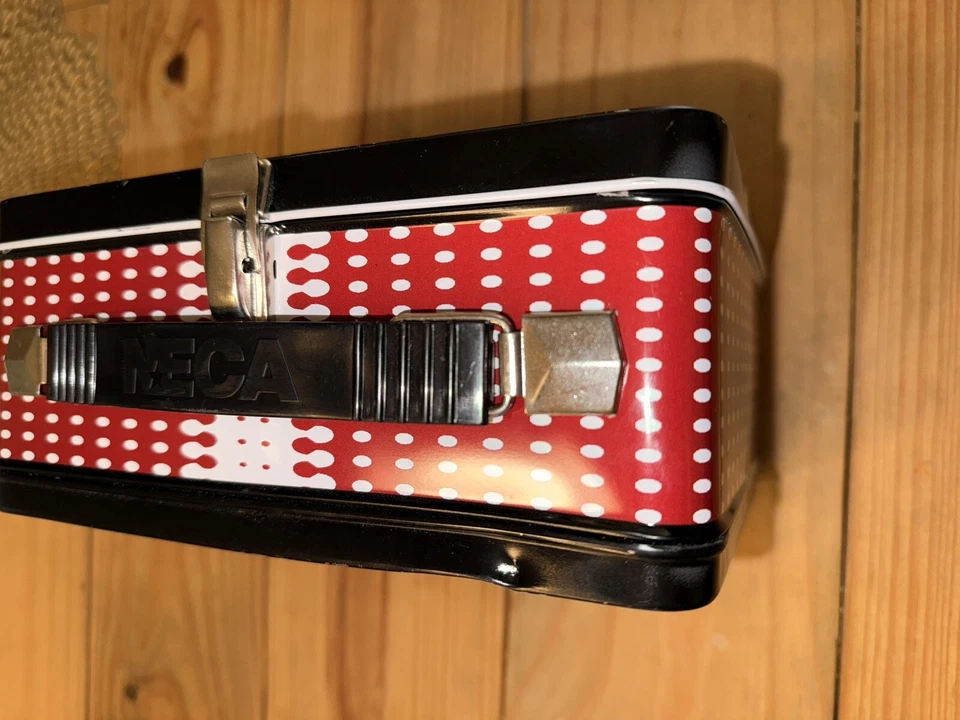 Deliciosa lonchera de Coca-Cola con contenedor de bebidas de 12 oz NECA contenedor de bebidas nuevo Foto 4 de 4