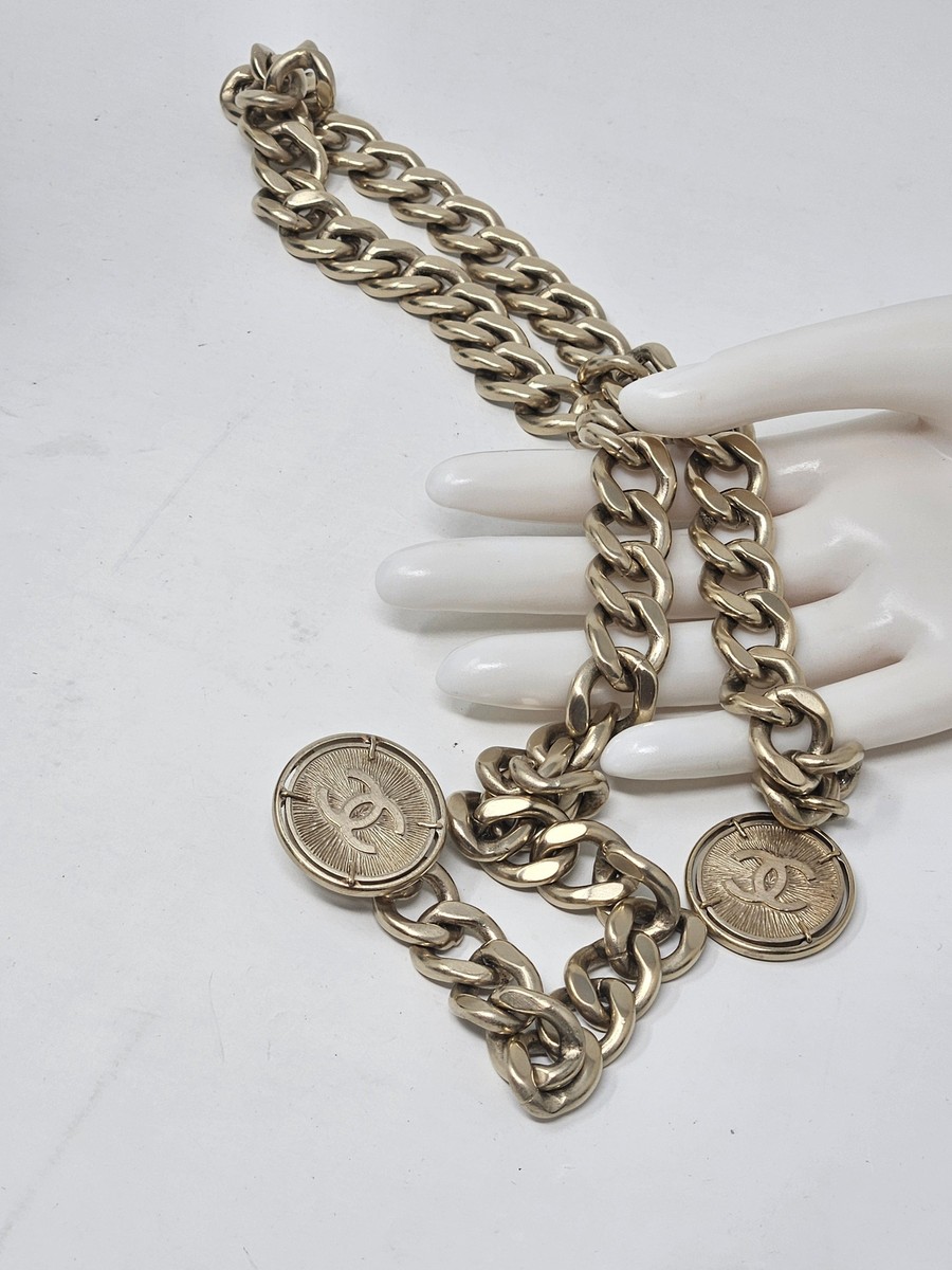 Chanel Gold-tone Interlocking CC Charm Chain link Belt M sz  display picture 3