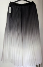 WD-NY Pleated Grey Tie-Tie Color shift Women's Long Skirt Sz L elastic waist NWT