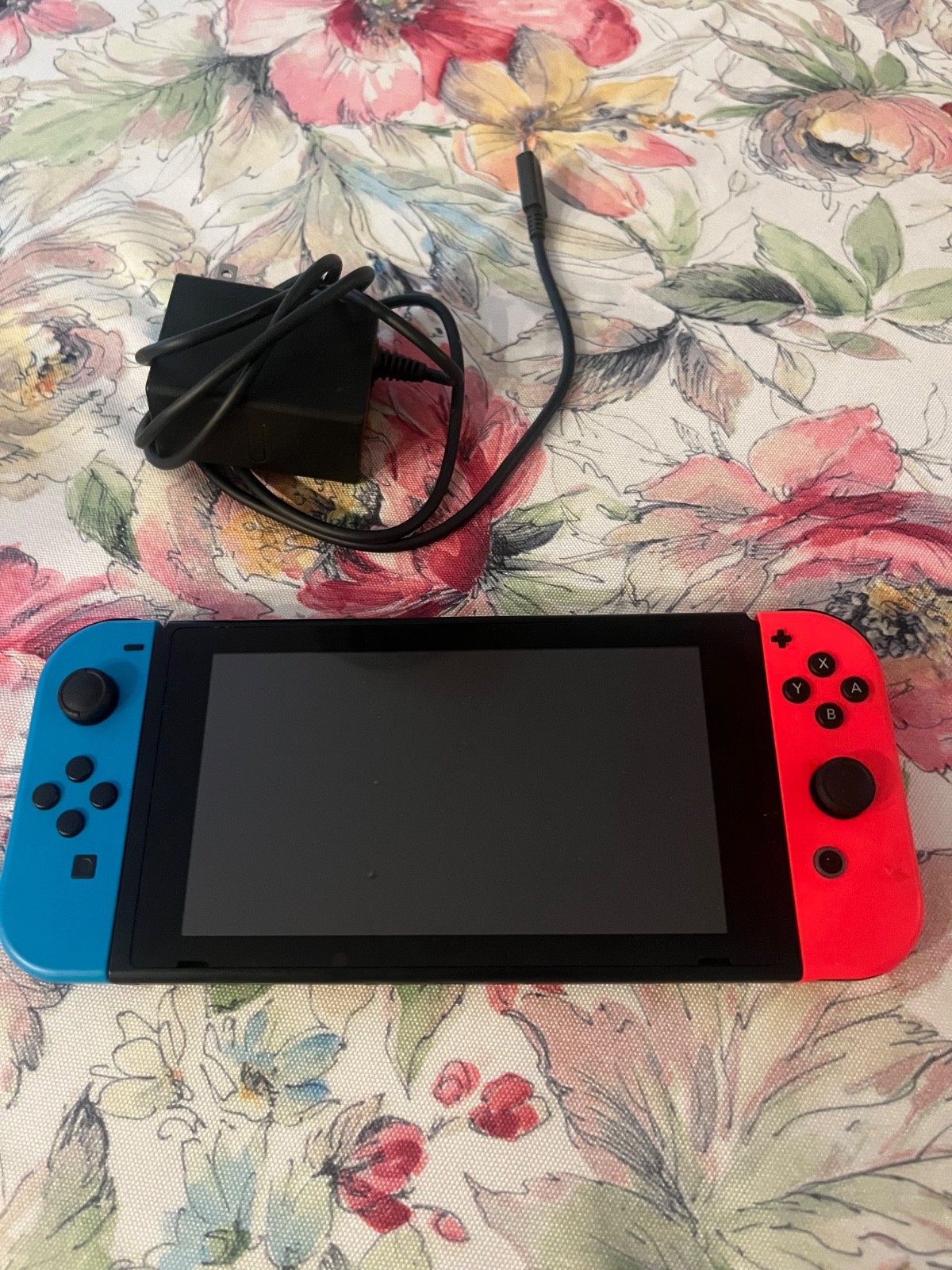 Nintendo Switch with Neon Blue and Neon Red Joy-Con (HAC-001-01)