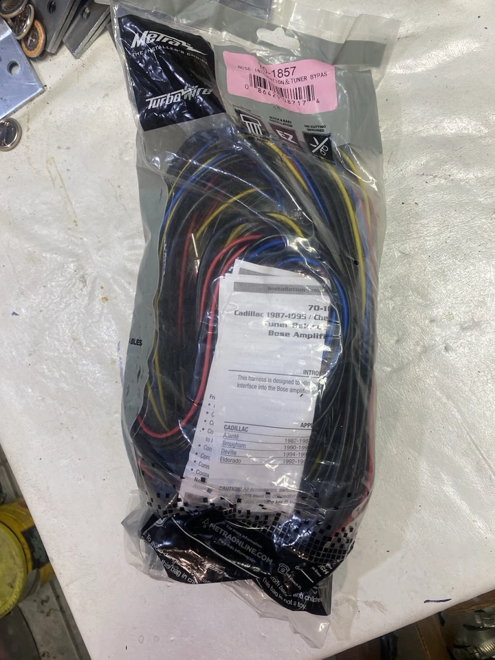 Arnés de cables de derivación amplificador y sintonizador Metra 70-1857 89-96 Cadillac/Corvette Bose Foto 4 de 4