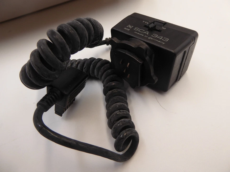 Metz SCA 343 + SCA 300A Blitz Shoe Adapter For Nikon Analog - Image 4 of 4