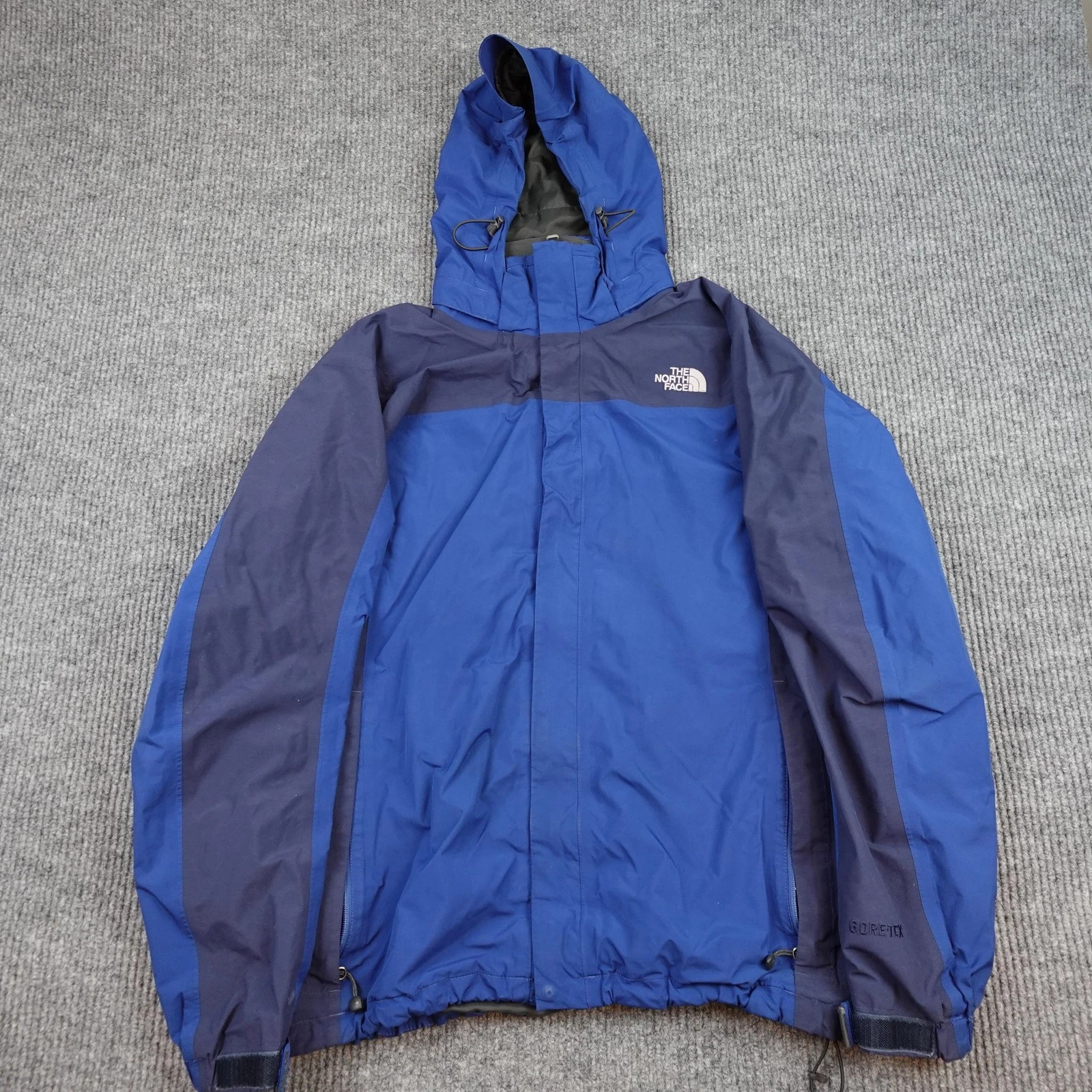 The North Face Goretex Jacket Mens Large Blue Hooded Insulated Ski Snow Shell
Opens in a new window