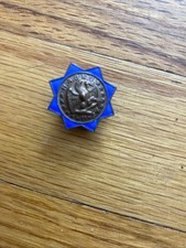 GUERRE ESPAGNOLE AMÉRICAINE ORIGINALE Armée, Navy Union VETERANS 1898-1902" PIN-MAKER