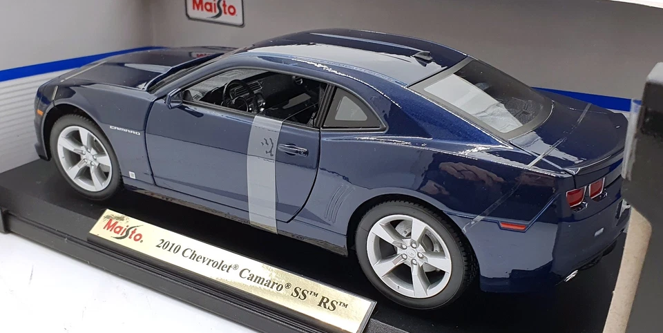 Maisto 1/18 Scale Diecast 31173 - 2010 Chevrolet Camaro SS RS - Dark Blue - Image 2 of 4