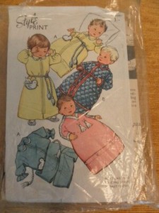 1960 S Style Sewing Pattern Babies Sleeping Bag Dressing Gown Cut Age 2yrs Ebay