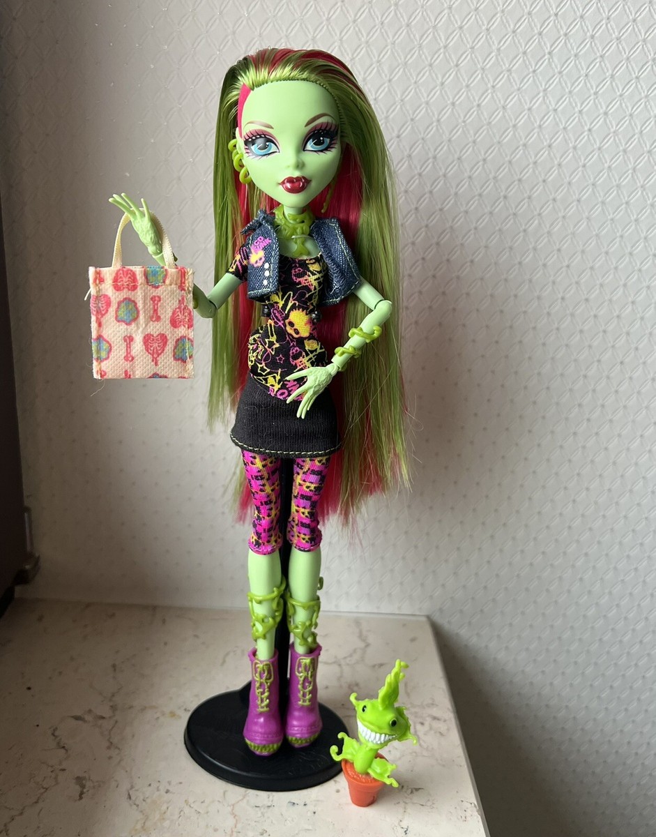 Monster High Venus McFlytrap Basic Sammlerpuppe G1 1. Serie  