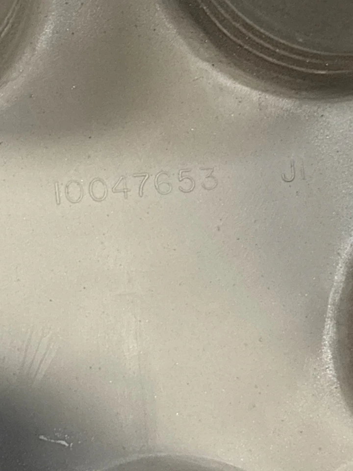 88 89 90 Pontiac Grand Prix Trans Sport OEM Wheel Center Hub Cap 10047653 1636 - Изображение 3 из 3