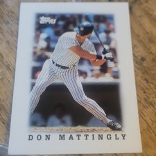 Topps 1988 League Leaders Minis Don Mattingly #27 New York Yankees Baseball Card