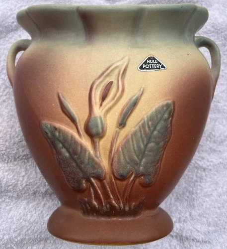 Vintage Hull Wildflower "Calla Lilly" Double Handle Vase