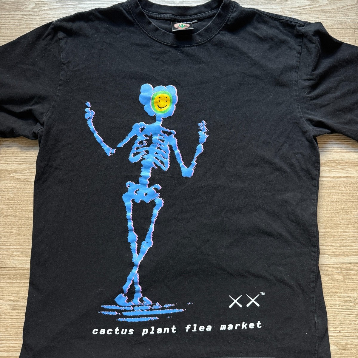 KAWS × Cactus Plant Flea Market T-shirt ○関税・送料無料○ s-l1200.jpg